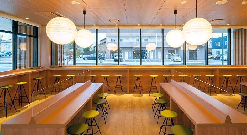 Super Hotel Yamagata Sakurambo-Higashine Station Front