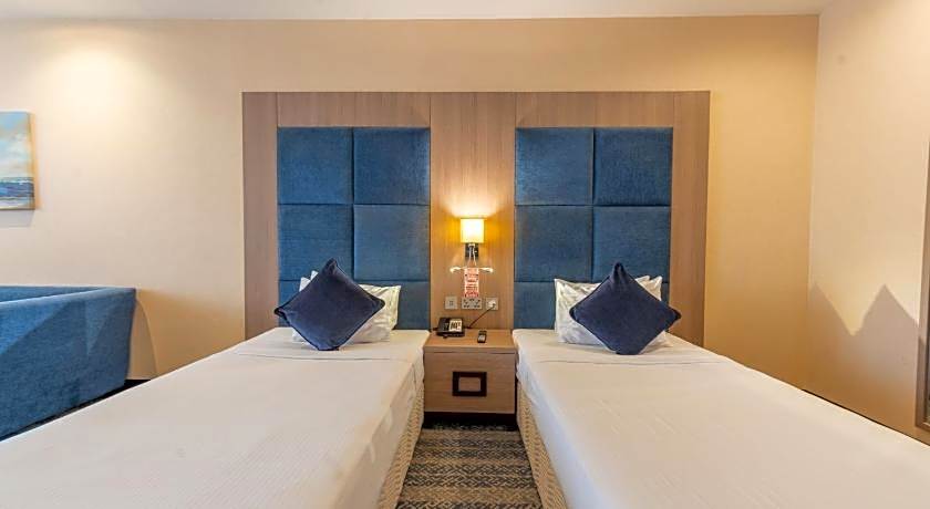 THE CASTLE PREMIUM HOTEL