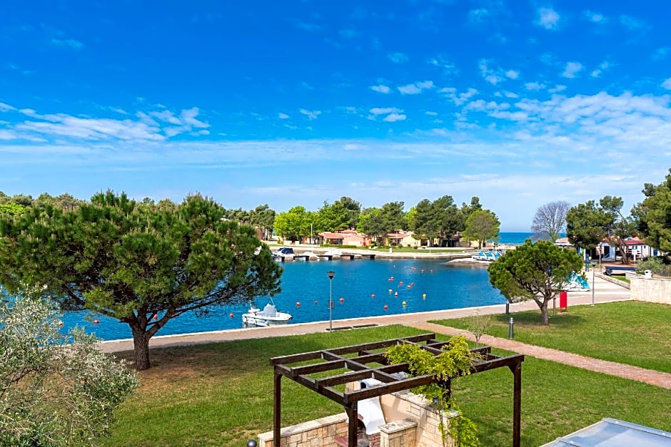 Apartments Sol Amfora for Plava Laguna