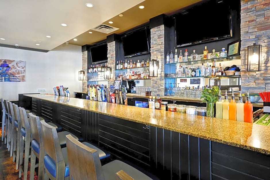 Holiday Inn Detroit Metro Airport By IHG