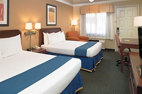2 Double Beds Suite Sauna Non-Smoking