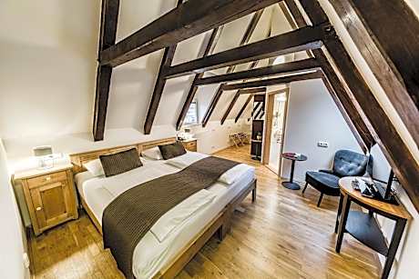 Triple Room with River View