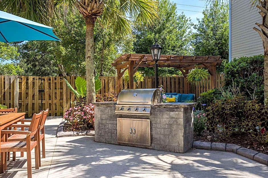MainStay Suites Wilmington - University Area