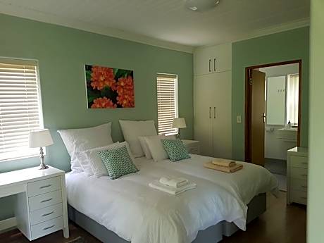 Comfort Triple Room with Shower