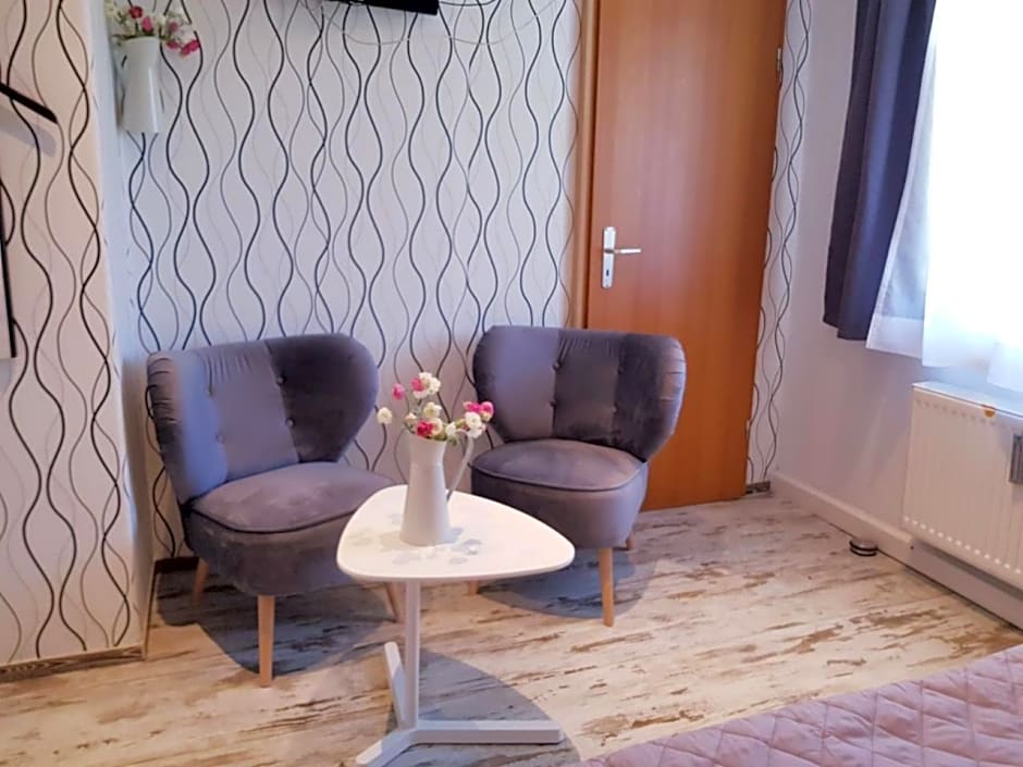 LA Boutique House