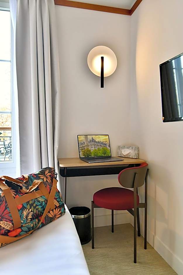 Agate Hotel