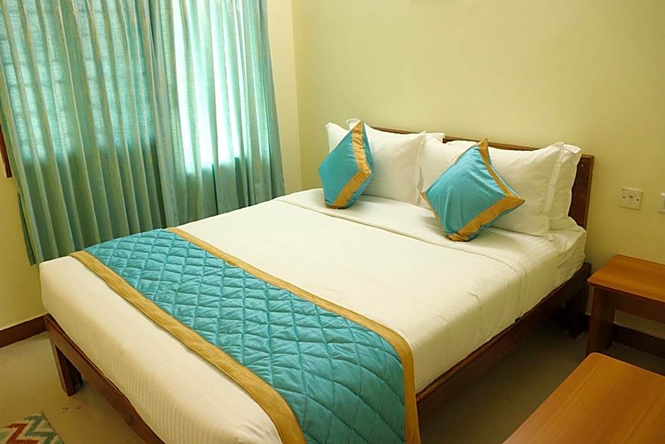 Photo 1 of 9 of Suite