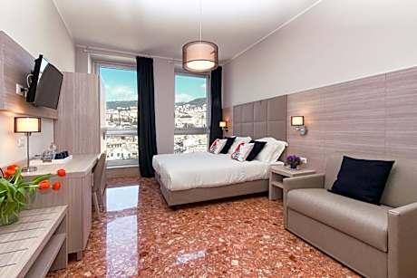 Triple Room with City View