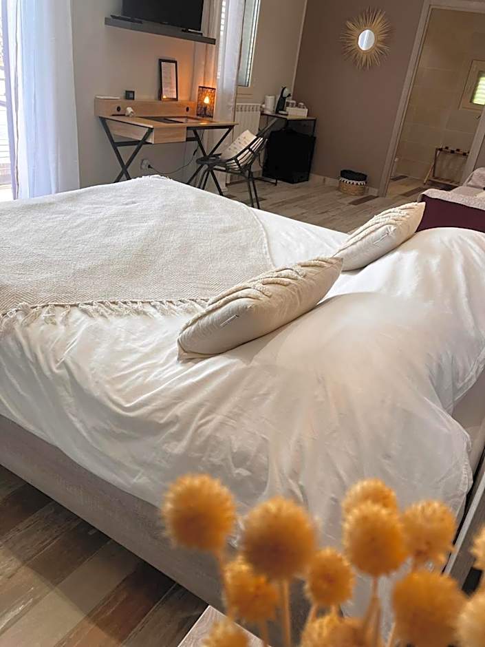 HISTOIRE D'Ô - Les Piscines - Chambres d'hôtes