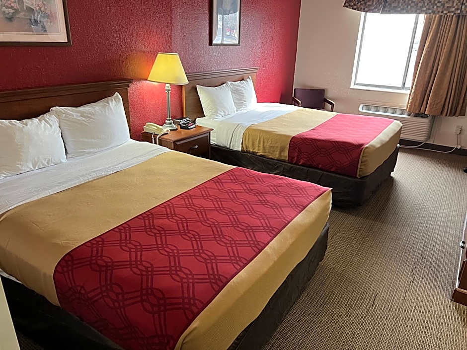 Photo 1 of 3 of Double Room