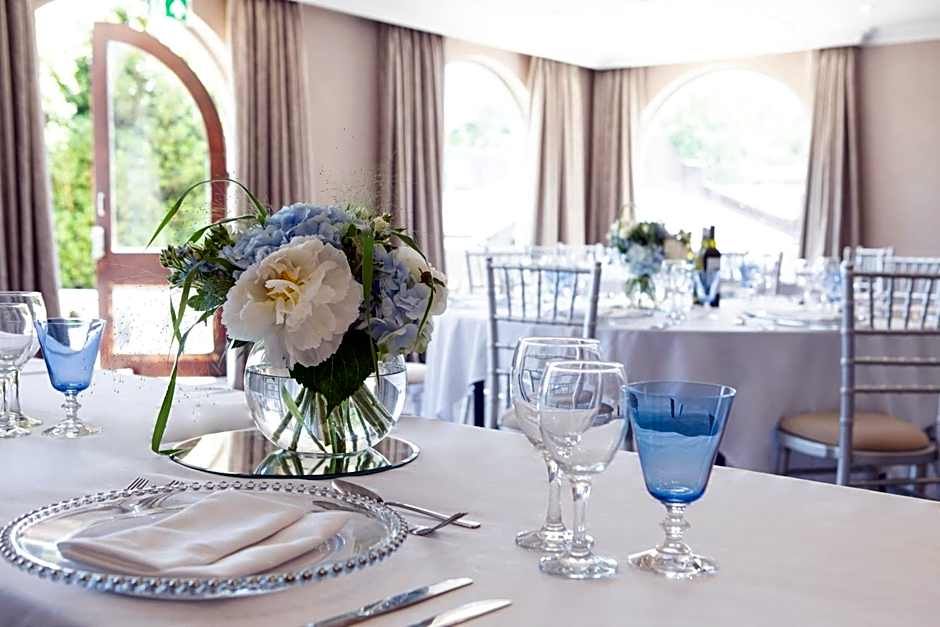 Hilton Cobham