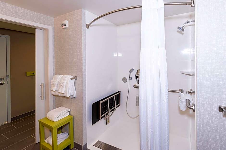 Hampton Inn Selma, CA