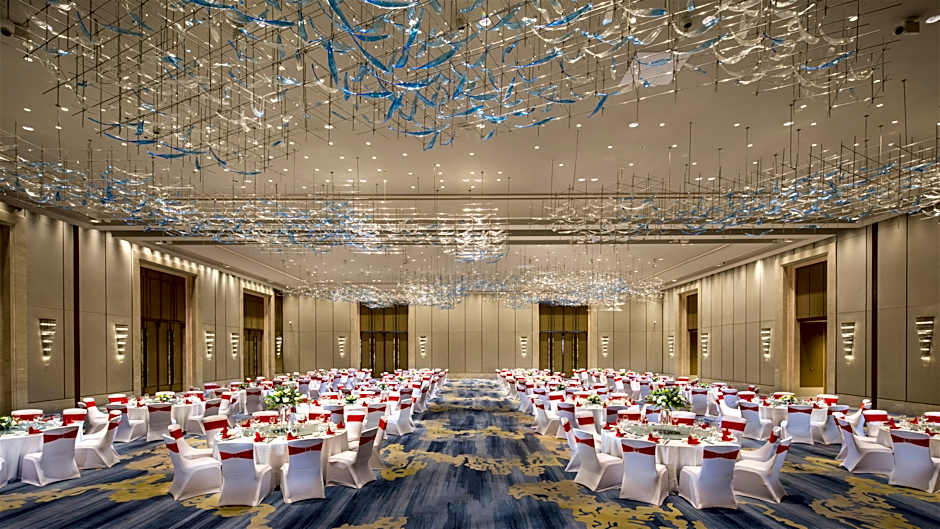 Xiangxi Crown International Hotel