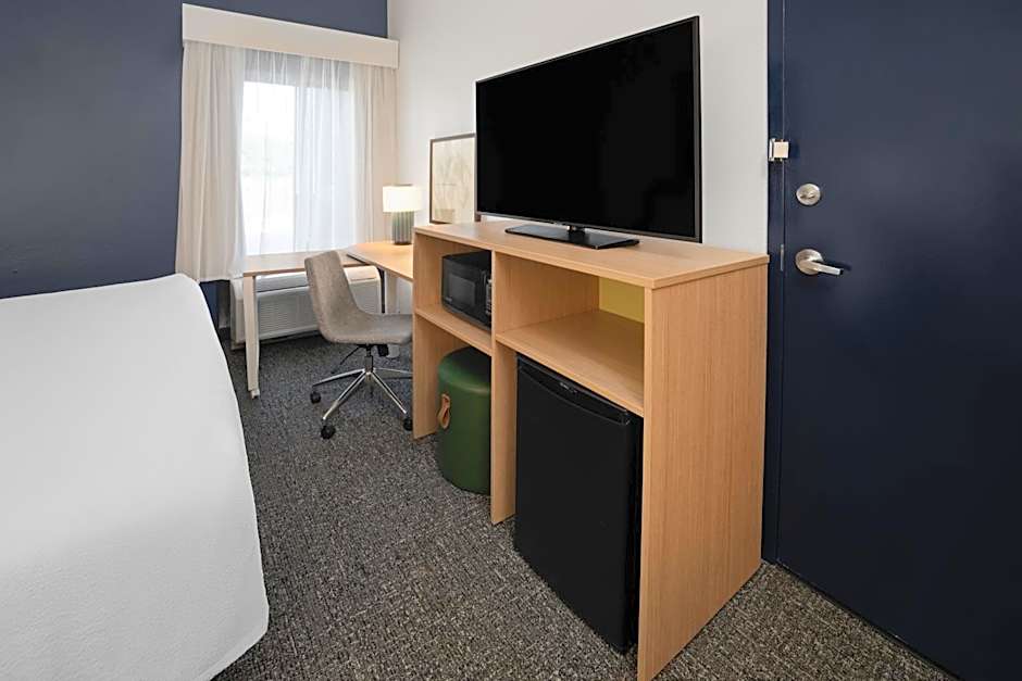 Spark by Hilton Decatur