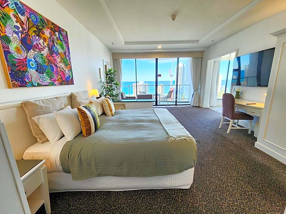 Deluxe Private Apartment and Studio - Ocean Views