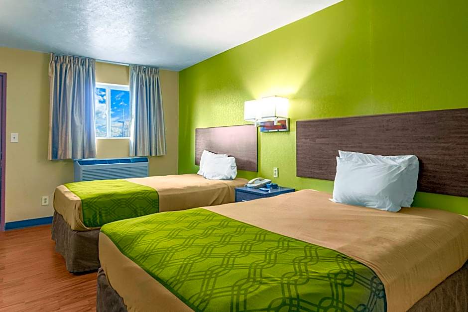 Foto 1 dari 8 — 2 Double Beds, Accessible, Nonsmoking