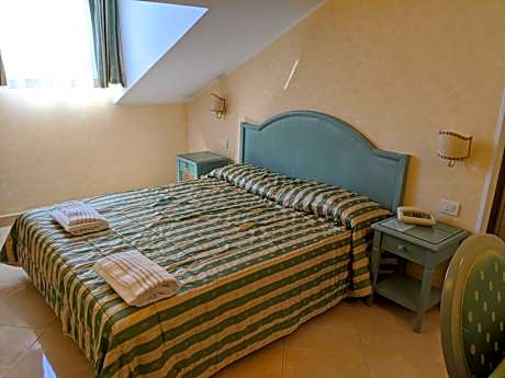 Economy Double Room