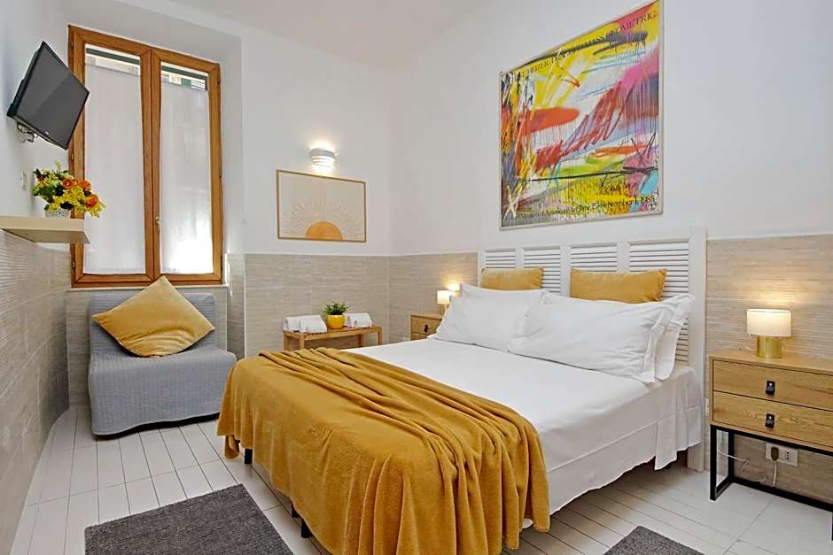 Opera Inn Suites - Rooms and Apartments