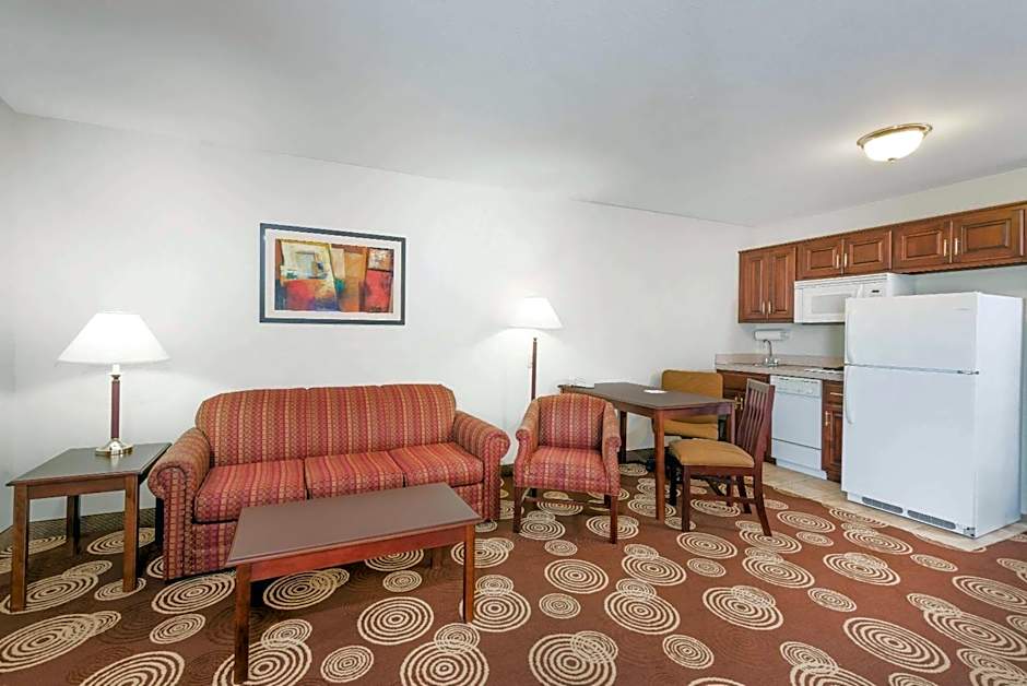 Hawthorn Extended Stay by Wyndham Seville