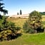 CHAMBRE DOUBLE AVEC PISCINE ET JACUZZI