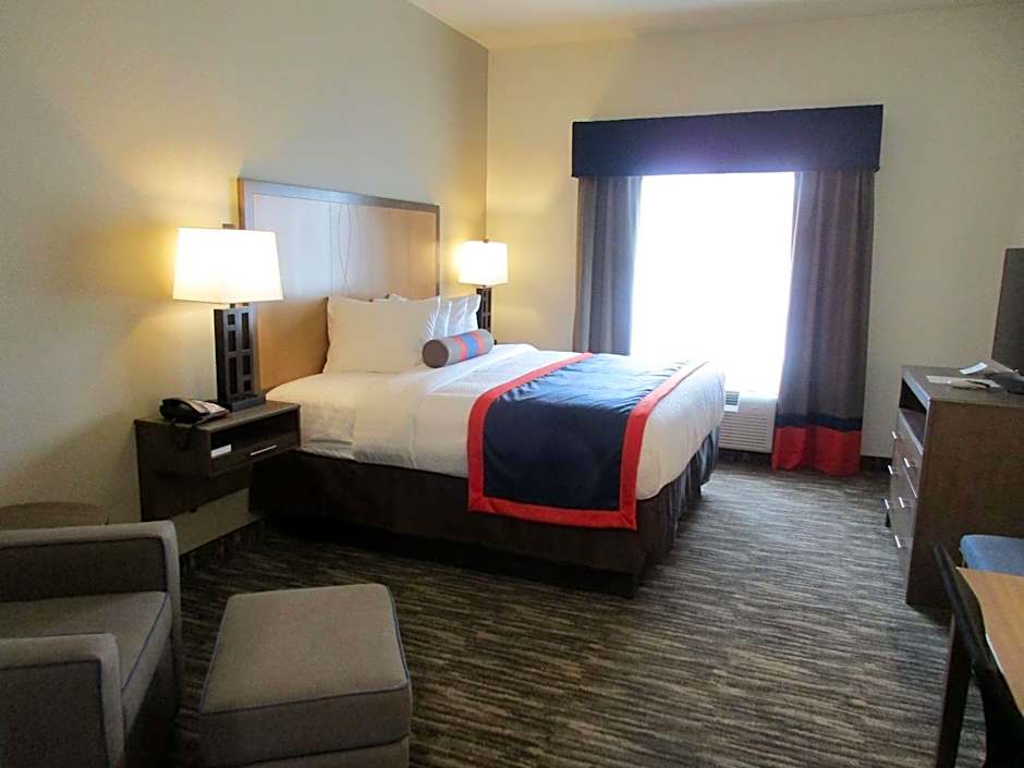 Photo 1 of 4 of King Room with Kitchenette