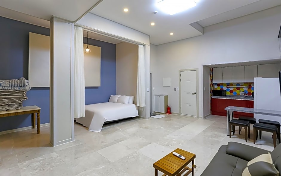 Gangneung Buchaegil Motel and Pension