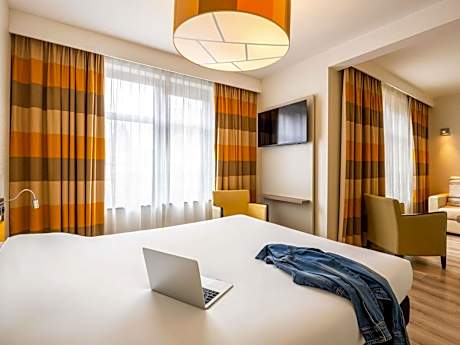 Suite with One Double Bed and Sofa Bed