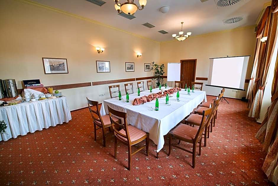 Hotel Podhrad