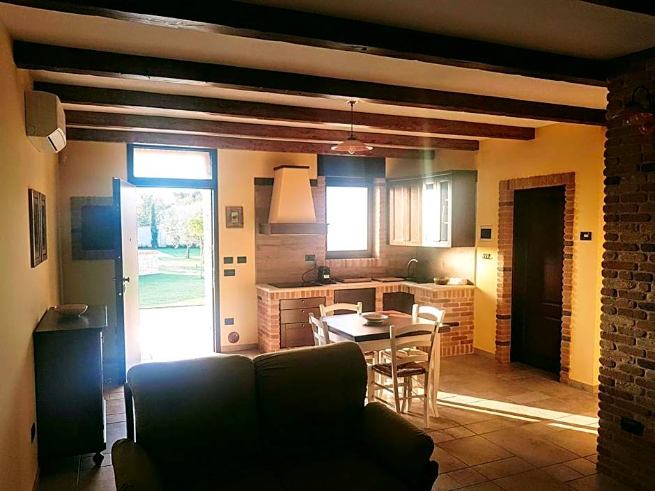BORGO LUNA appartamenti e alloggi adults only