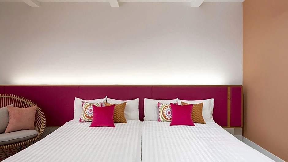 Shima Spain Mura Hotel