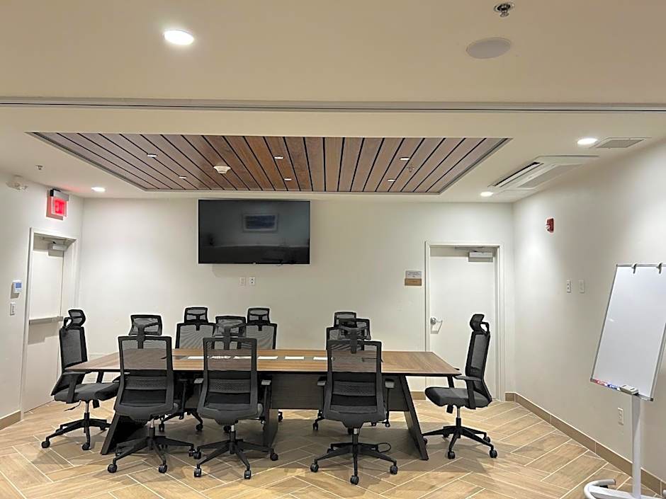Staybridge Suites Manteca By IHG