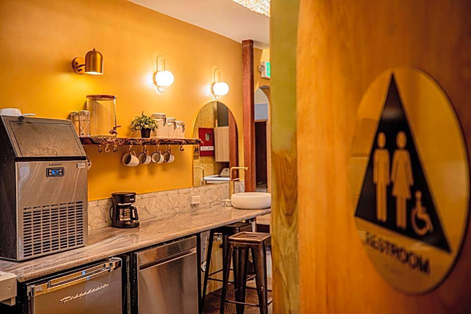 Social Stays - Santa Barbara's FIRST hostel on State Street