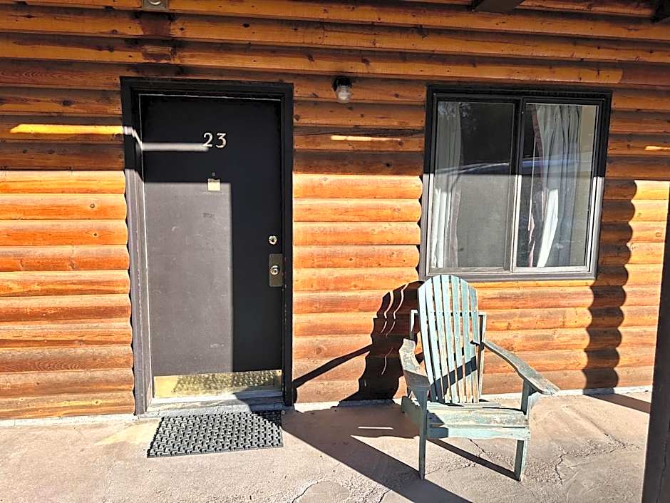 Ute Bluff Lodge, Cabins and RV park
