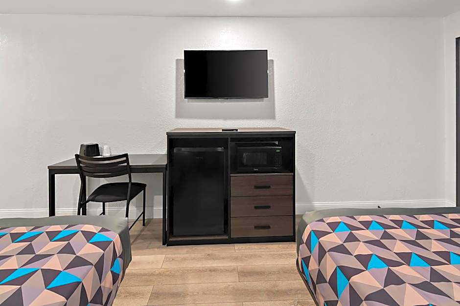 Rodeway Inn Palestine