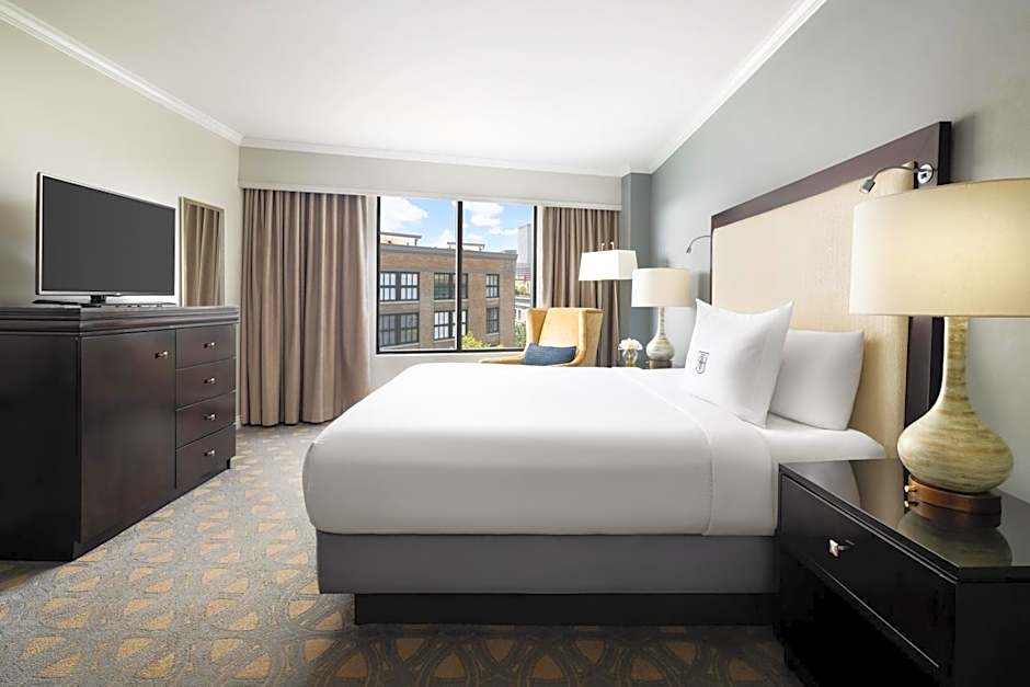 THE RIVERFRONT HOTEL NEW ORLEANS