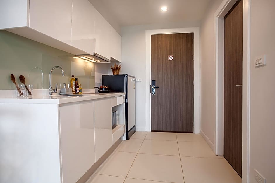 De Amber Bang Sarae by Beach Holiday