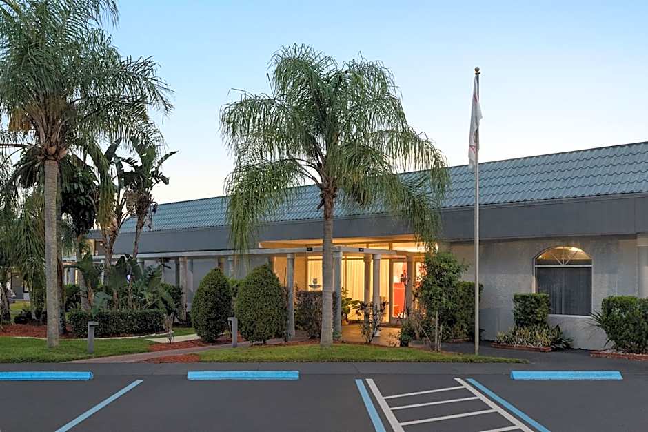 Ramada by Wyndham Cocoa
