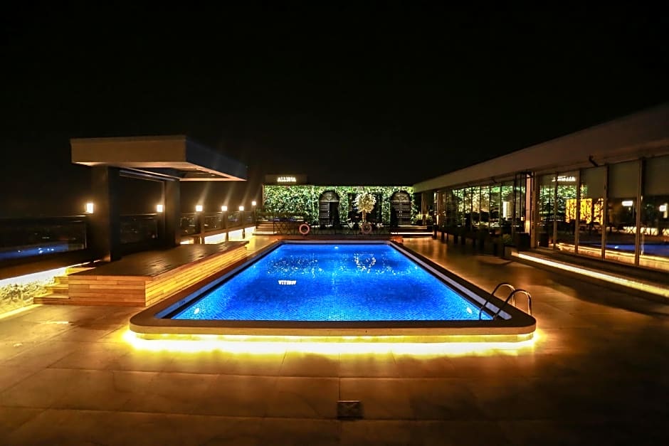 Almira Hotel