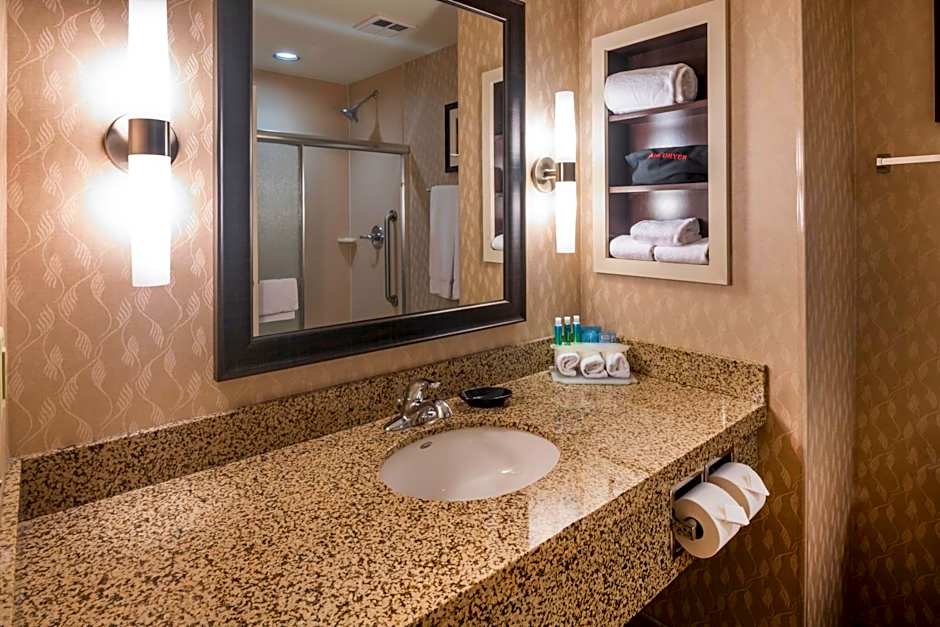 Holiday Inn Express Hays By IHG