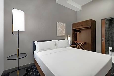 One-Bedroom King Suite
