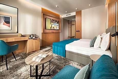 Deluxe Double Room (No Balcony)