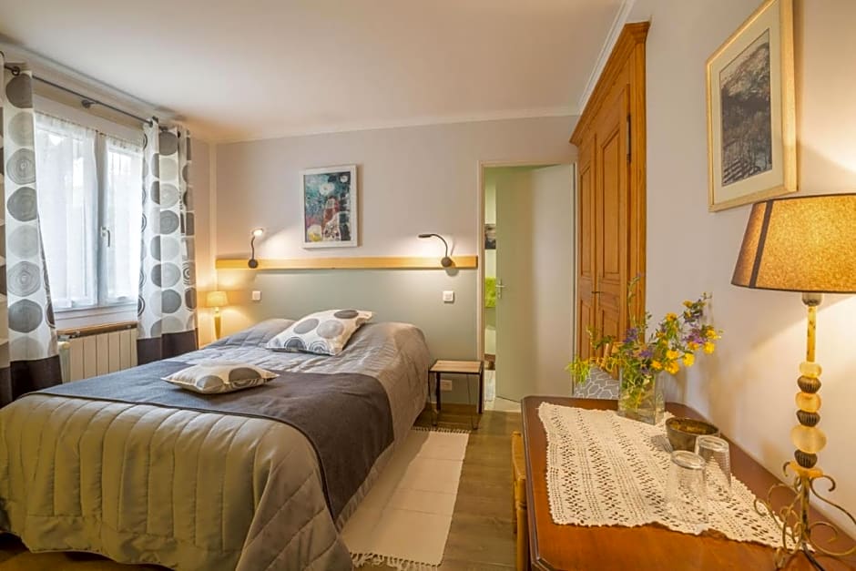 Gîte de groupe 15 à 19p, parc, salle de réception - CHAMBRES D'HOTES en semaine
