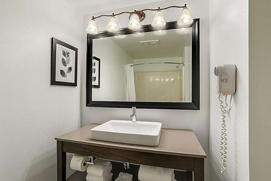 Country Inn & Suites by Radisson, Green Bay, WI