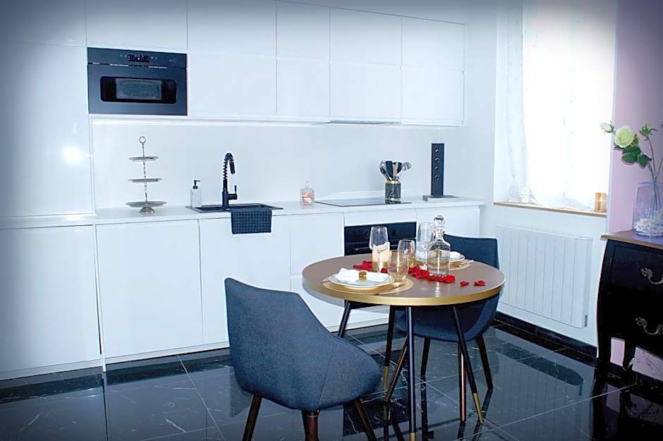 Le Vénus - Appartement SPA Privatif Balnéo Sauna