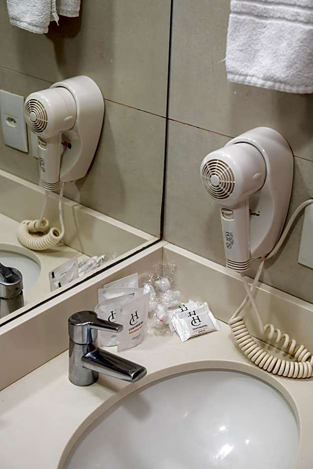 Hotel Continental Business - 200 metros do Complexo Hospitalar Santa Casa