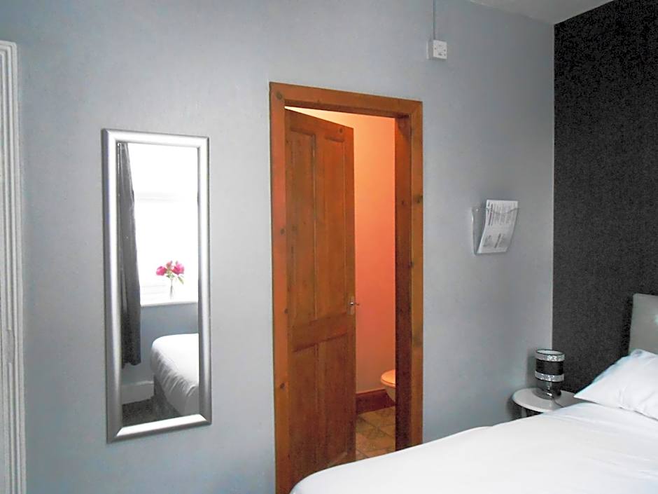 Shore Stay Guest House