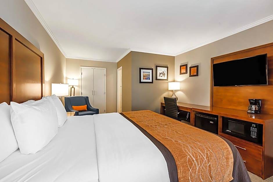 Photo 1 of 3 of 1 King Bed Suite