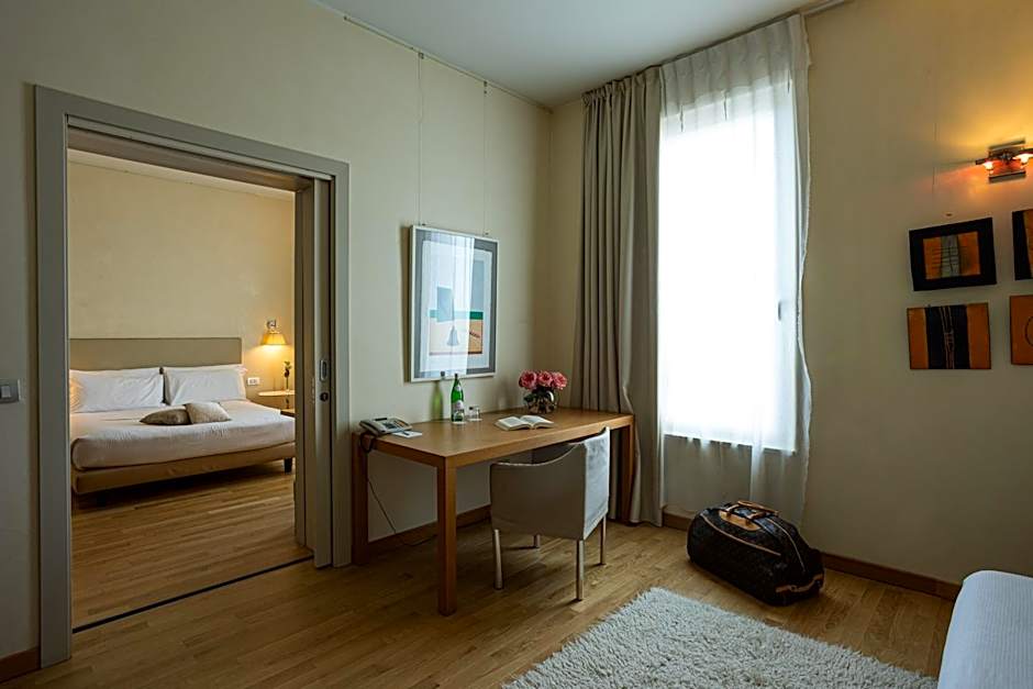 Cosmo Hotel Palace
