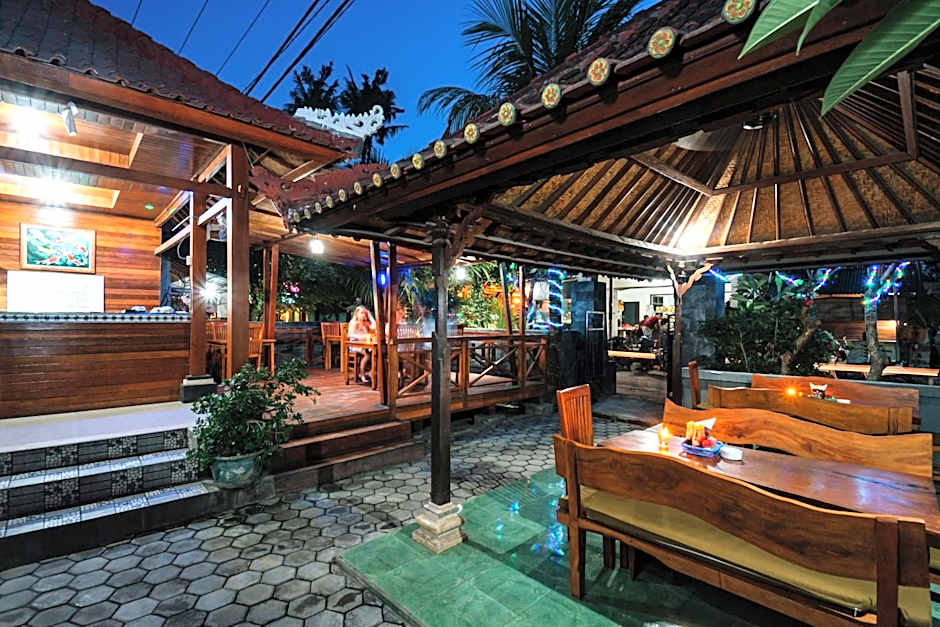 D and B Bungalow's by DeWizZ Management