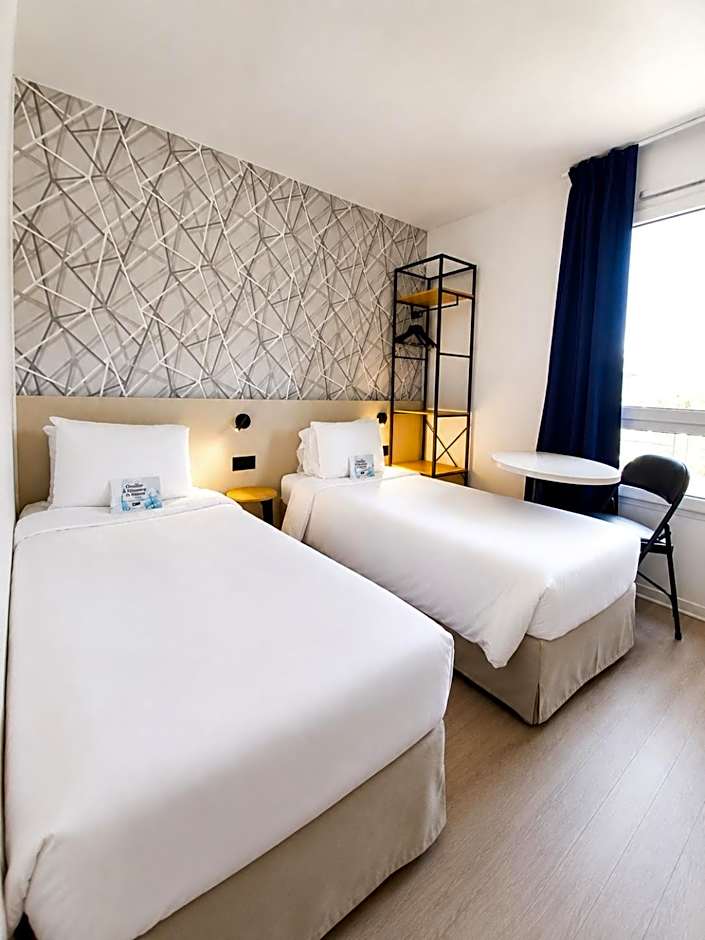 Kyriad Hotel La Fleche